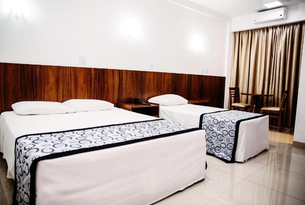 Galatas Golden Hotel Patos de Minas Exterior photo